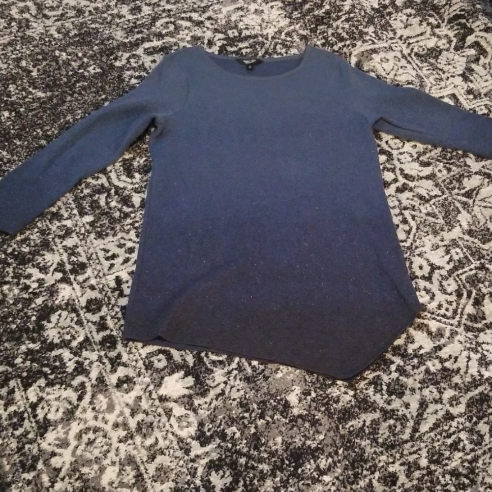 Blue to Black, ombre, long sleeve front angled top